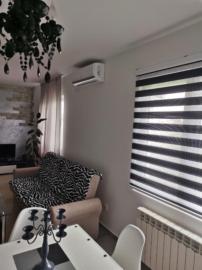 Airport Apartments Belgrade Room photo