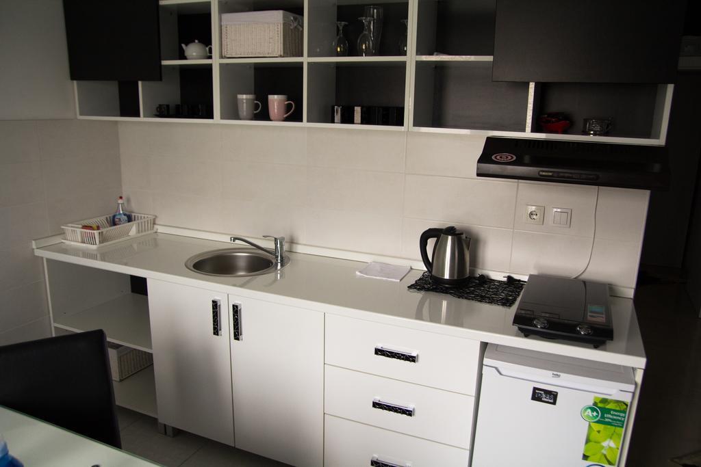 Airport Apartments Belgrade Exterior photo