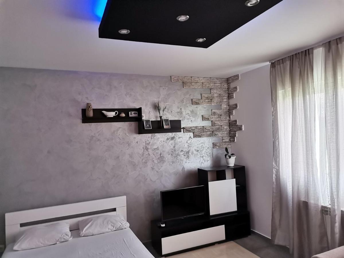 Airport Apartments Belgrade Exterior photo