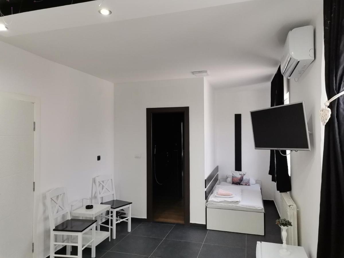 Airport Apartments Belgrade Exterior photo